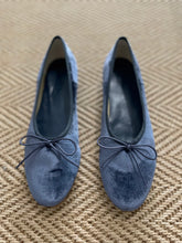 Cargar imagen en el visor de la galería, Biarritz Velvet Marino